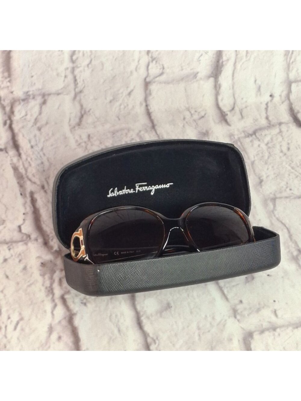 Salvatore Ferragamo SF668S Womens Sunglasses Brown Oval Tortoise Shell with Case